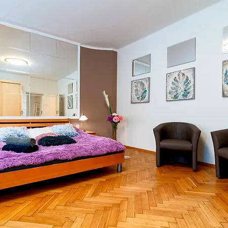 Moonlight Deluxe Suite Prague Exterior photo